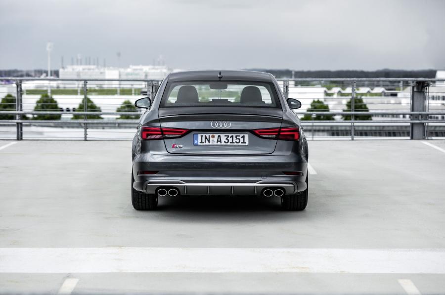  Audi S3 Sedan (8V) 2016 года  (WW) (фото 29 из 36)